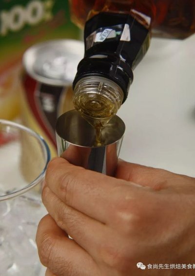 热浪下的世界杯：一场关于“降温”的文化盛宴