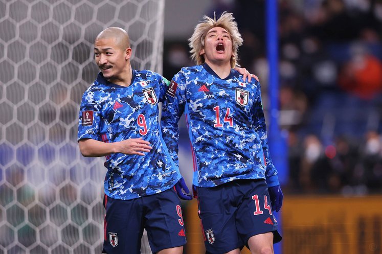 精彩！上田绮世暴力抡射破门 日本2-0领先突尼斯