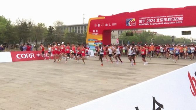 中超跑动王周定洋领跑 斯坦丘阿利米紧随其后