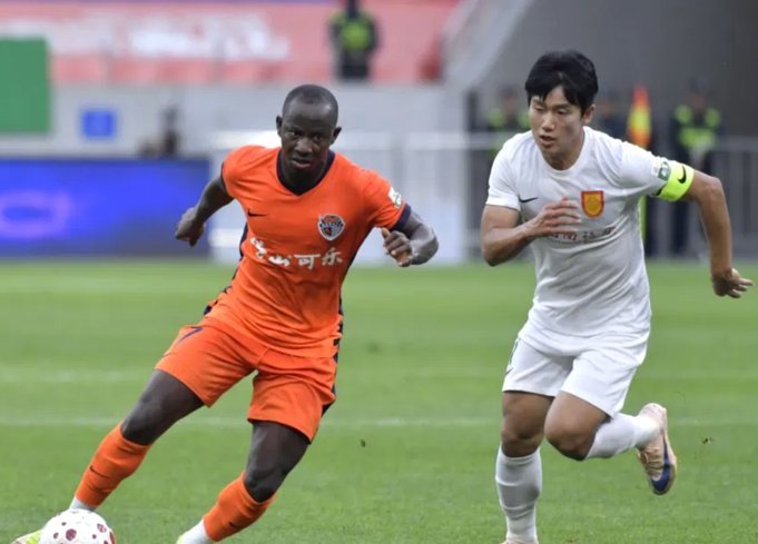 半场：西海岸1-0海牛，彭欣力破门，南松进球被吹