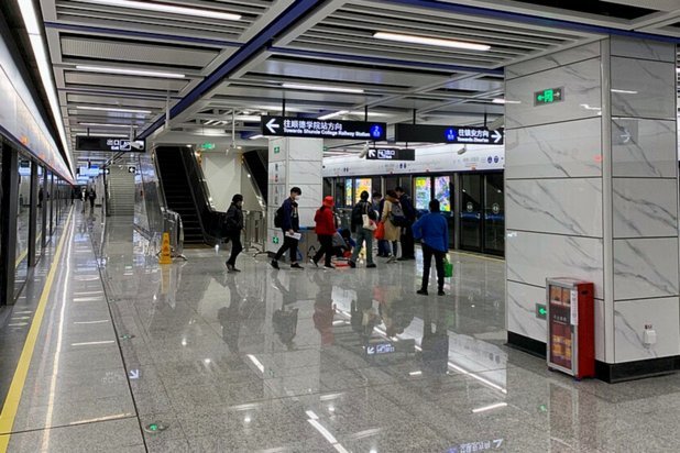 每体：巴萨冬窗想买中卫但需先卖人，德容和巴尔德或被挂牌